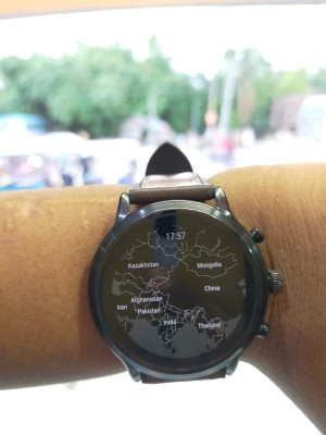 Fossil gen best sale 5 carlyle size