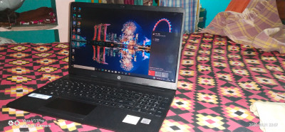 Hp 15s du2067tu deals flipkart