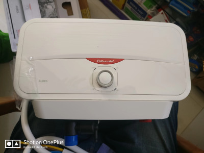 Racold Instantaneous Water Geyser (Aures, White) Price in India - Buy Racold  Instantaneous Water Geyser (Aures, White) online at Flipkart.com