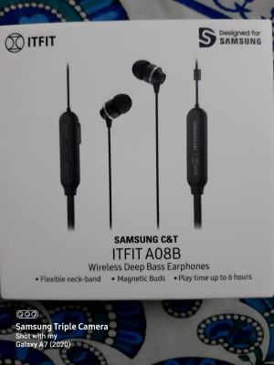 Samsung hotsell c&t earphones