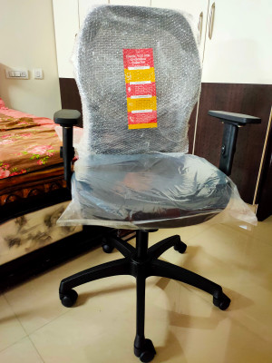 Duratek Corporate M1 Fabric Office Executive Chair Price in India