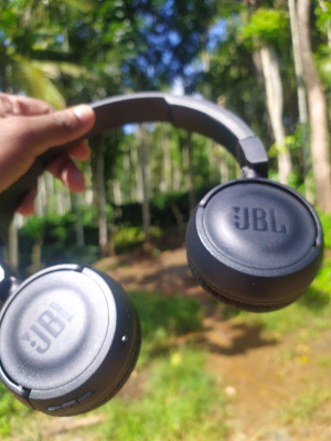 JBL T450BT Extra Bass with Voice Assistant Support Lightweight