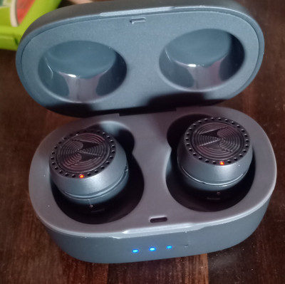 Motorola verve 2025 buds 200 price