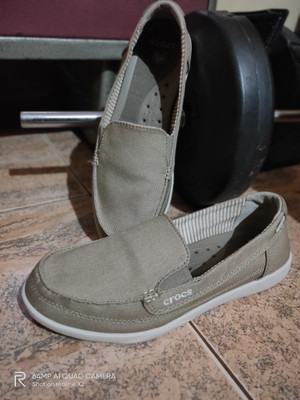 Crocs womens walu ii canvas loafer 2025