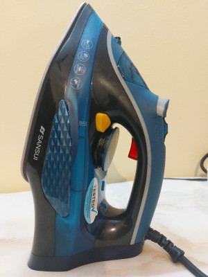 Sansui irs2200wb 2200 deals w steam iron