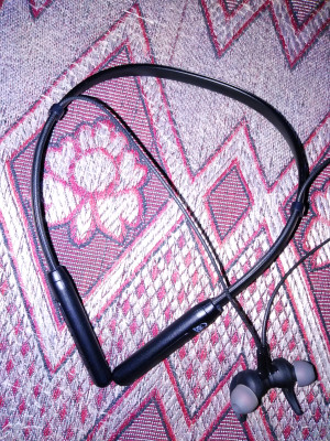 U&i smash series discount neckband