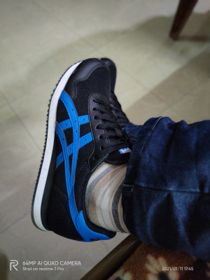 Asics TIGER RUNNER Sneakers For Men Buy Asics TIGER RUNNER