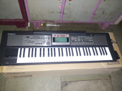 Roland e90 store keyboard price