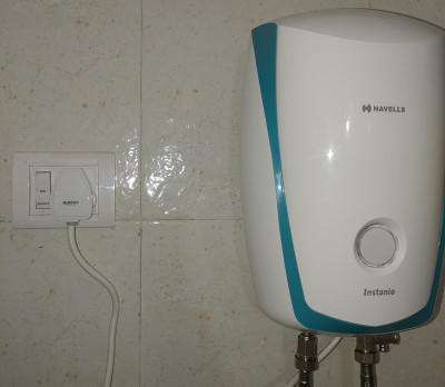 HAVELLS 3 L Instant Water Geyser (Instanio, white,blue) Price in India -  Buy HAVELLS 3 L Instant Water Geyser (Instanio, white,blue) online at  Flipkart.com