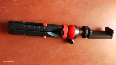 digitek dtr 200 mt portable & flexible mini tripod