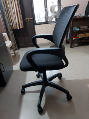 Duratek task m1 fabric shop office executive chair