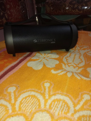Zebronics axon bluetooth speaker top