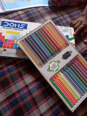 Dhiyu Multicolor Plastic Crayons, Packaging Type: Box at Rs 55/pack in  Chennai