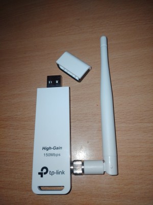 TP-Link TL-WN722N Adaptateur USB Wi-FI à Gain Elevé 150 Mbps Antenne  Détachable 4dBi Noir/Blanc & Clé WiFi Puissante N150 Mbps, Nano Adaptateur  USB