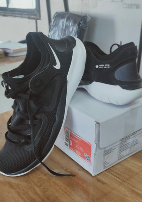 Nike con resortes 2019 new arrivals