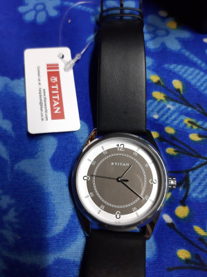 Titan 1729SL04 Neo Gents IV Analog Watch For Men Buy Titan