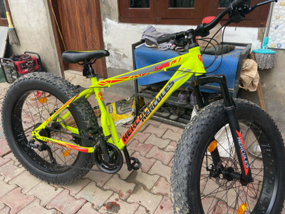 Hercules big tyre cycle top