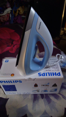 PHILIPS by PHILIPS GC157 02 1100 W Dry Iron Price in India Buy