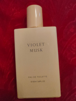 Miniso violet musk best sale perfume
