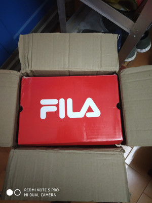 Fila top shoe box