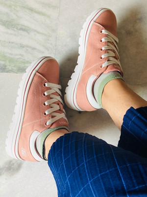 Skechers street cleat bring it best sale back sneaker