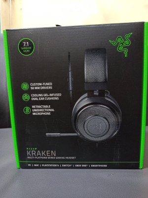 Razer kraken box store