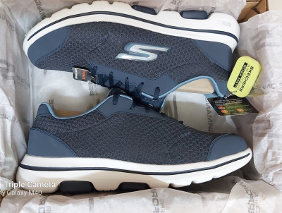 Skechers men's go walk 2025 5-qualify sneaker