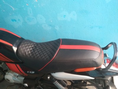 Elegant Leather Bike Seat Cover for Bajaj V15 (Cameo Black and Red): Buy  Online at Best Price in UAE 