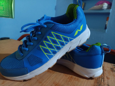 Nivia snake running shoes hot sale