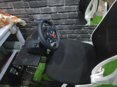 Logitech G29 Driving Force Racing Wheel,Floor Pedals Motion