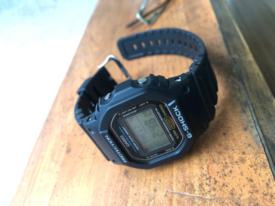 CASIO DW 5600E 1VDF G Shock DW 5600E 1VQ Digital Watch For
