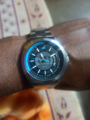 Fastrack 38049SM01 Loopholes Analog Watch For Men Buy Fastrack