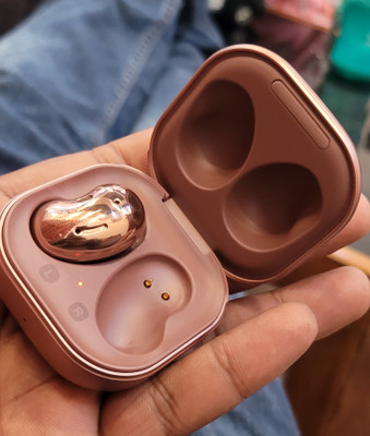 Galaxy buds on sale live flipkart
