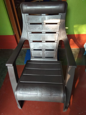 Nilkamal sunday 2025 chair
