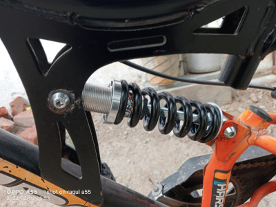 Rear shock sale absorber mountain bike
