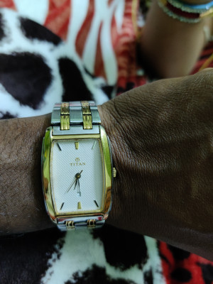 Titan watch clearance 1163 yab price