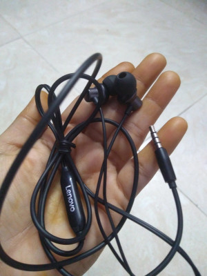 Metal earphone hf 130 sales