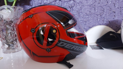 Deadpool bike on sale helmet