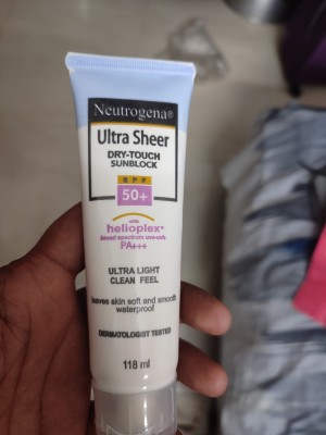 Buy MaatiNaturals Neutrogena Ultra Sheer Sunblock Dry Touch SPF 50+ Ultra  Light, For Oily And Dry Skin - 118ml Online at Best Prices in India -  JioMart.