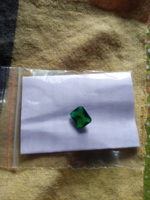 Aanya Jewels Hydro Emerald Green 9.25 Ratti Columbian Gemstone