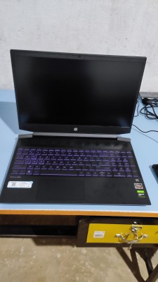 PC portable HP Pavilion Gaming Laptop 17-cd1005nk, 17.3, Windows 10  Famille 64, Intel® Core™ i5, 16Go RAM, 512Go Disque SSD, NVIDIA® GeForce®  Carte GTX 1650, FHD, Noir céleste