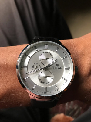 Titan NN90093SL01 Slimline Analog Watch For Men Buy Titan