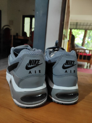 Air max command leather noir hotsell