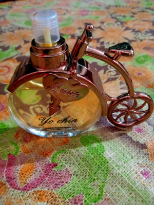 Buy yo chic Chic Rose Gold Eau De Parfum Vaporisateur Natural