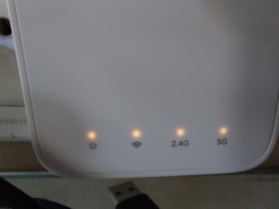 TP-Link Répéteur WiFi RE300 Amplificateur WiFi AC1200 - GRAZEINA