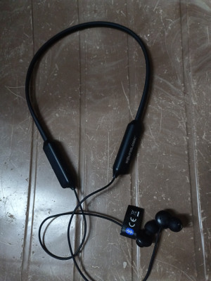 Soundlogic freedom neckband top
