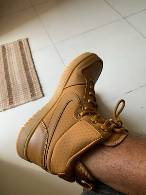 nike court borough mid wheat