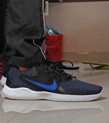 Nike flex experience rn 7 on feet store