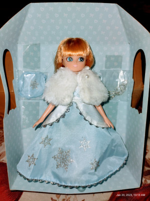 Lottie snow queen clearance