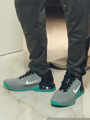 Air max deals 270 invisibility cloak